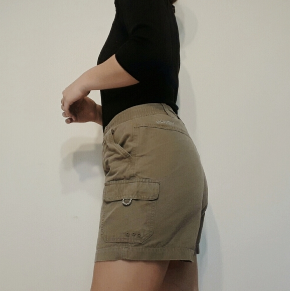 Columbia Pants - •Columbia• PFG Olive Green Fishing Shorts